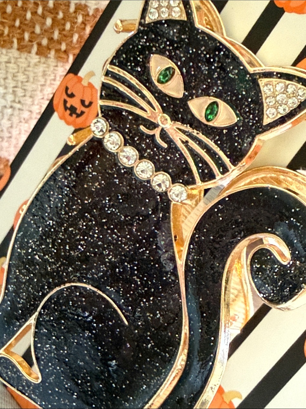 Piper Black Glitter Cat Hair Claw with Gold Accents - Picture 7 of 7